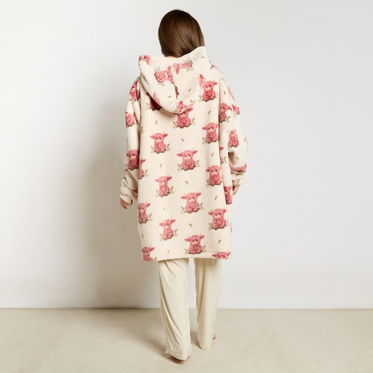 Harry The Highland Cow Hoodie Blanket - Cream 🇬🇧