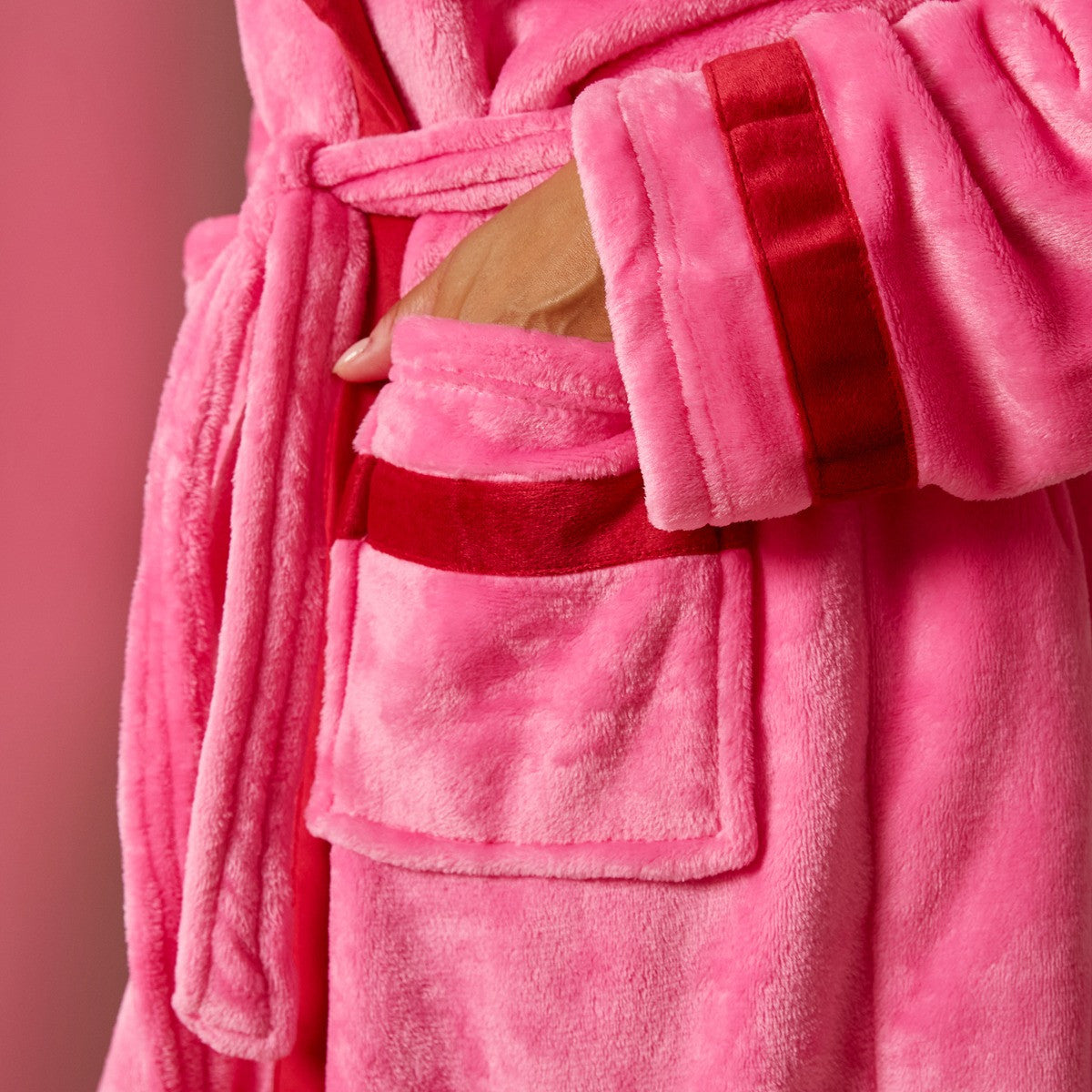 Flannel Fleece Piped Edge Dressing Gown, Adults - Pink/Red 🇬🇧