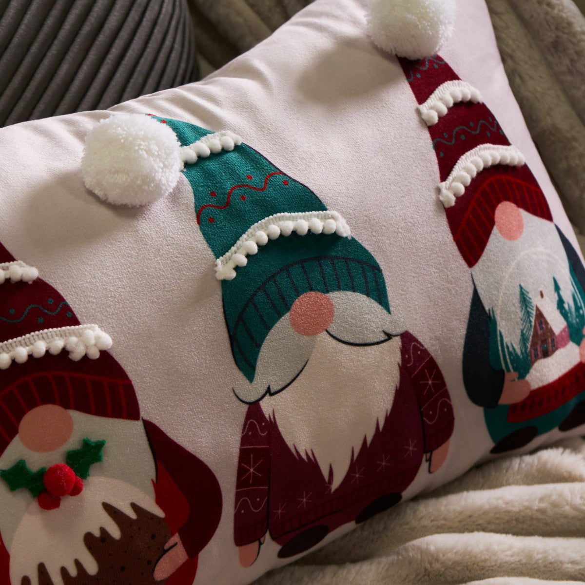 Traditional Christmas Gonk Cushion - Cream 🇬🇧