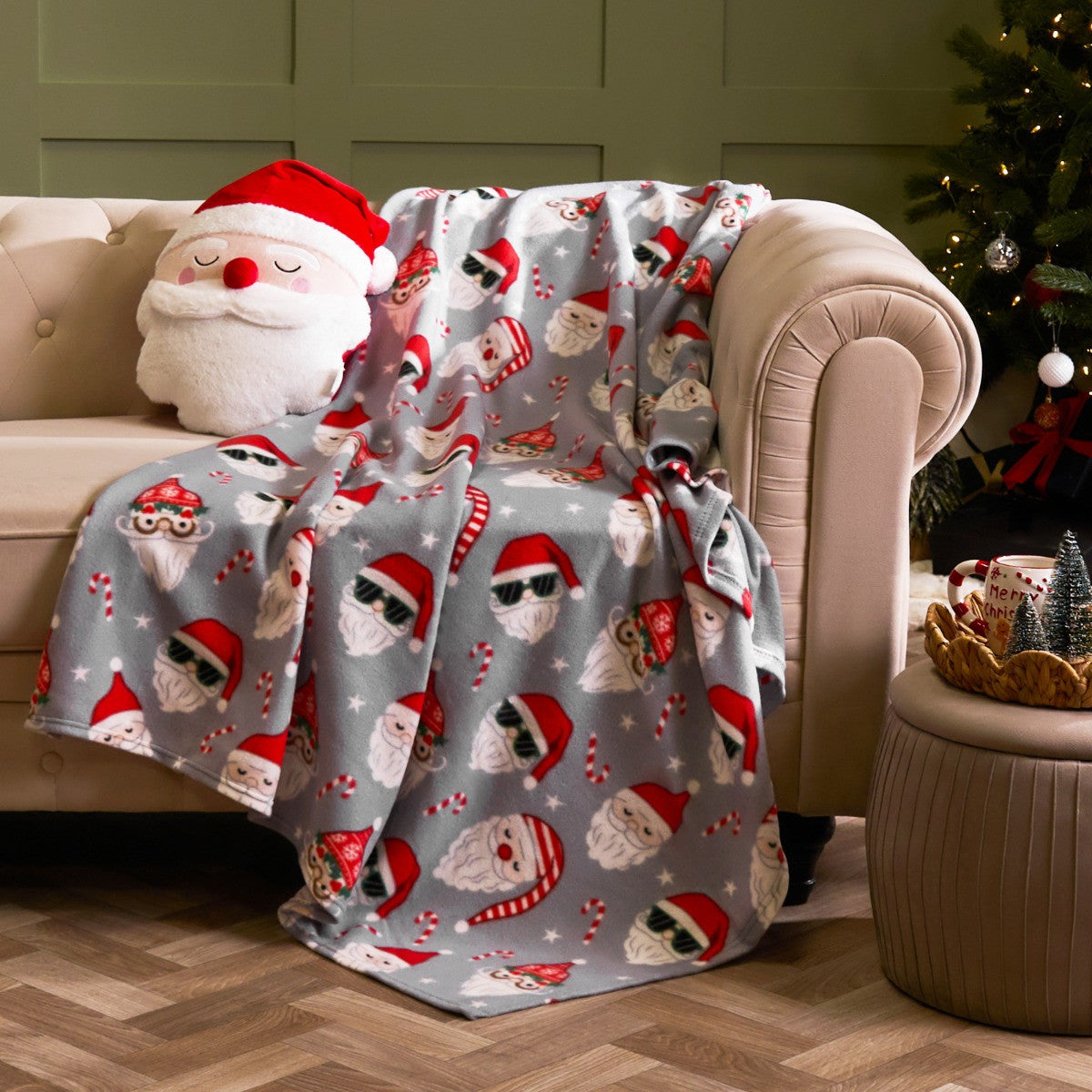 Fun Santa Fleece Throw - Grey 🇬🇧