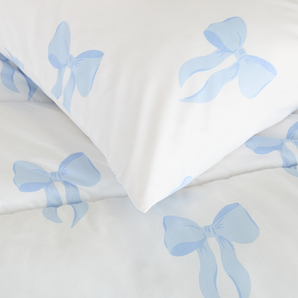 Bow Print Coverless 10.5 Tog Duvet Set - Blue 🇬🇧