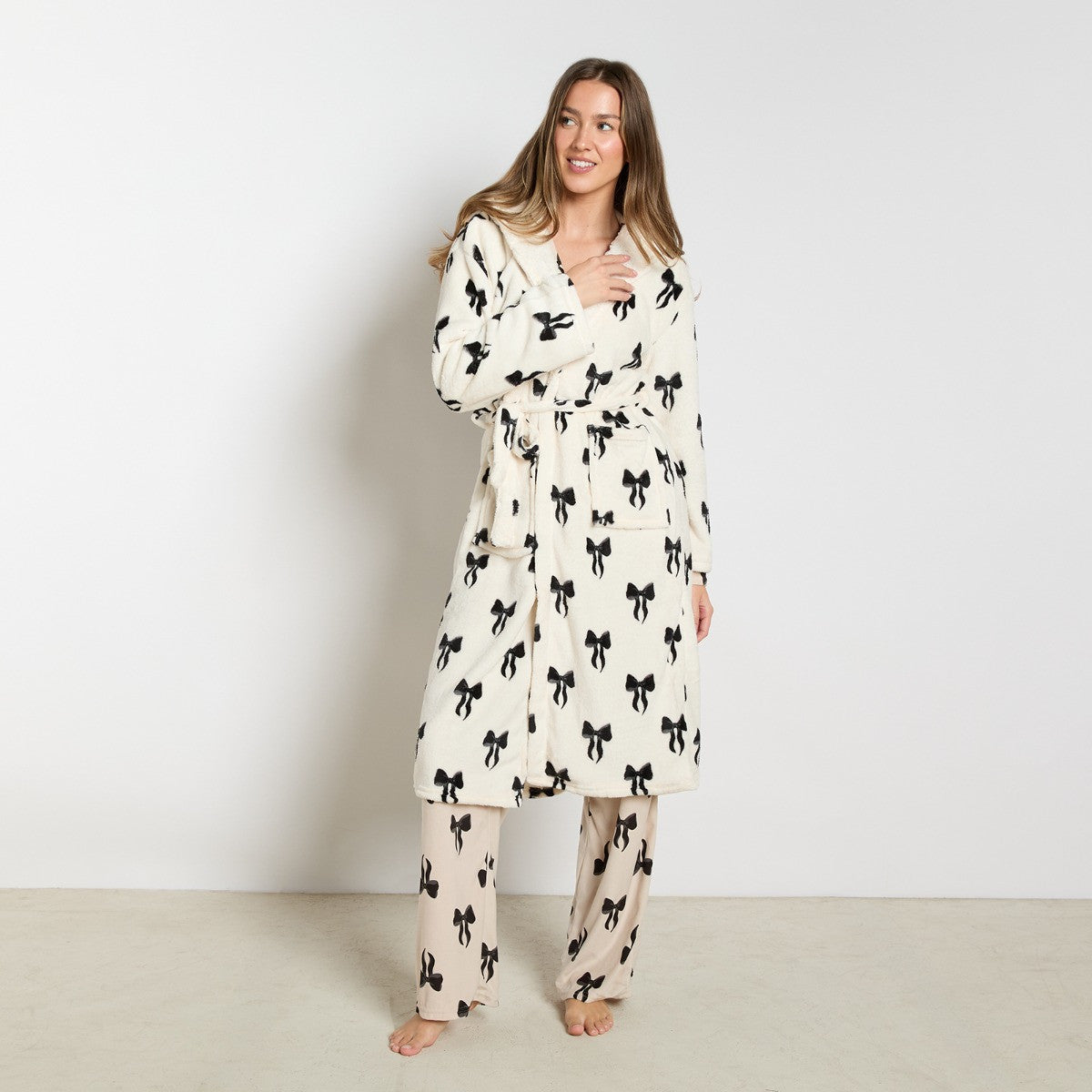 Bow Print Dressing Gown, Adults 🇬🇧