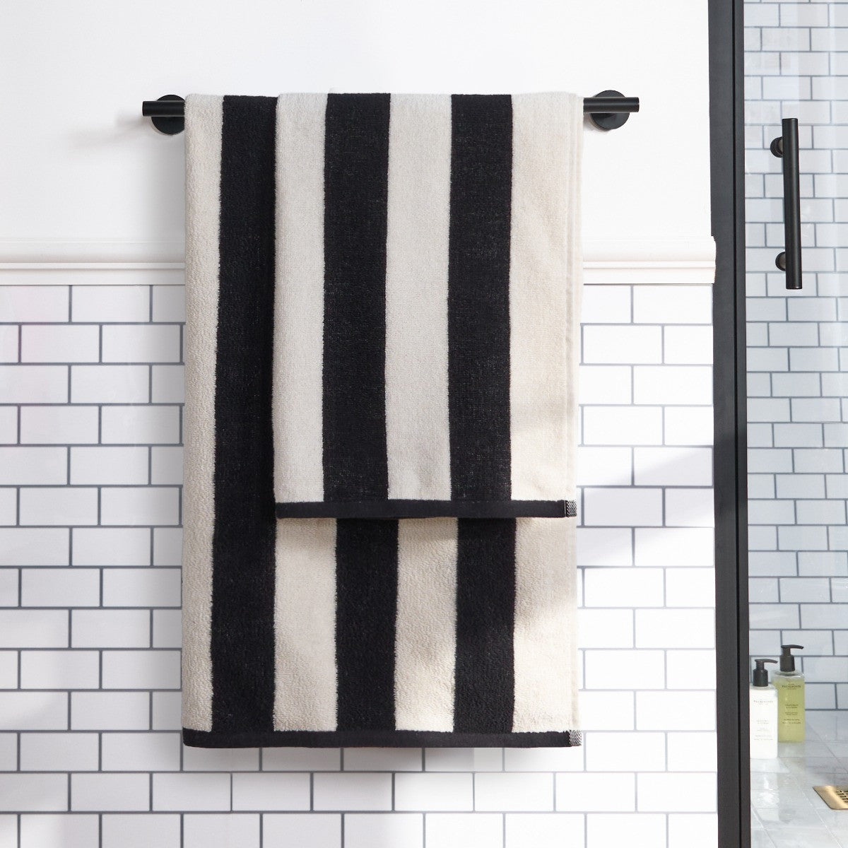 100% Cotton Jacquard Striped Towel - Monochrome 🇬🇧