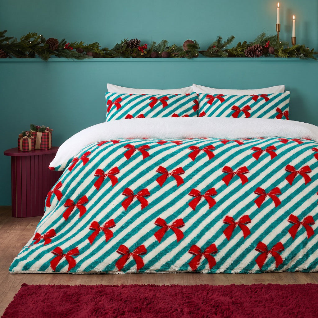 Bow Stripe Print Teddy Fleece Duvet Cover Set - Green/Red 🇬🇧