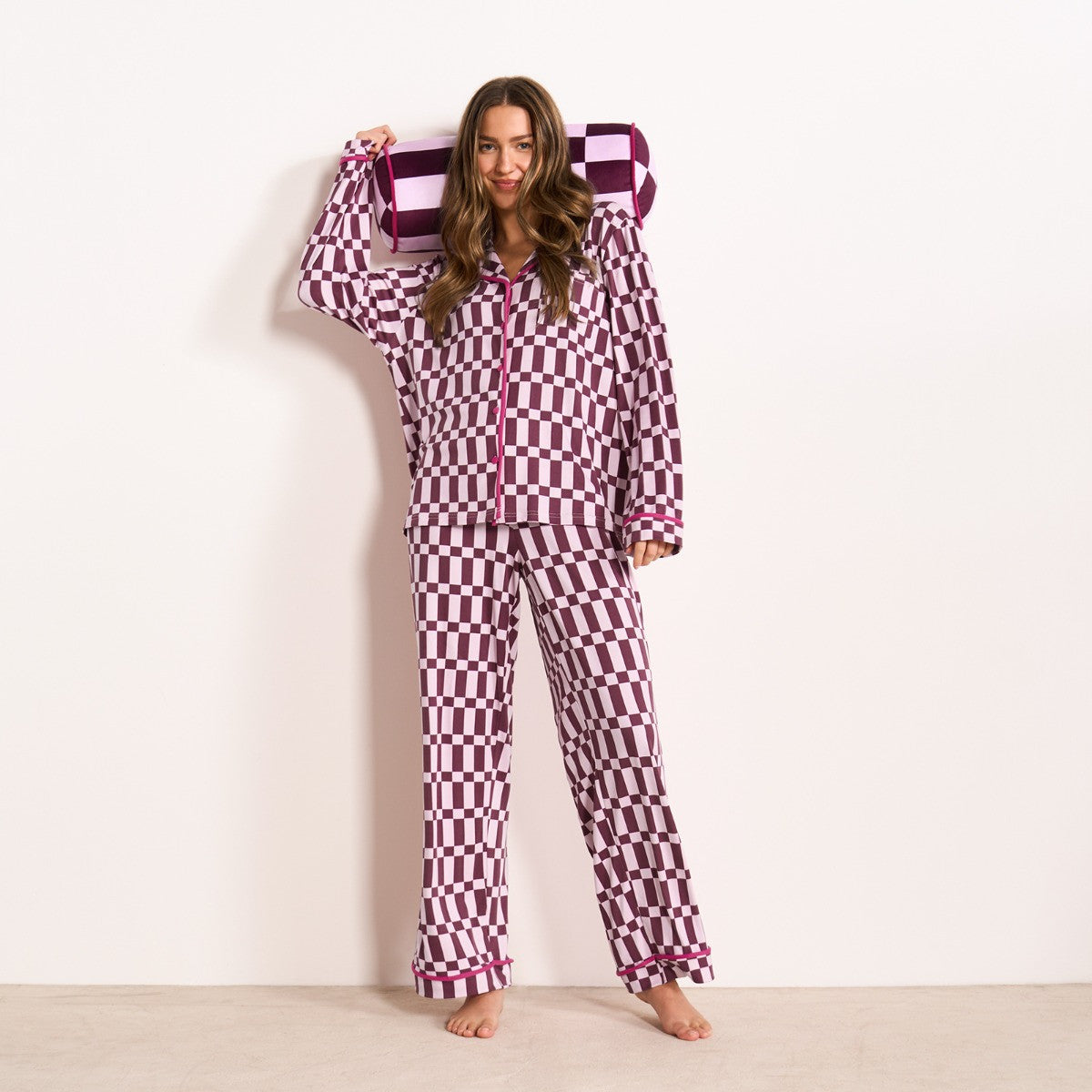 Postcard Print Piped Edge Jersey Pyjama Set 🇬🇧