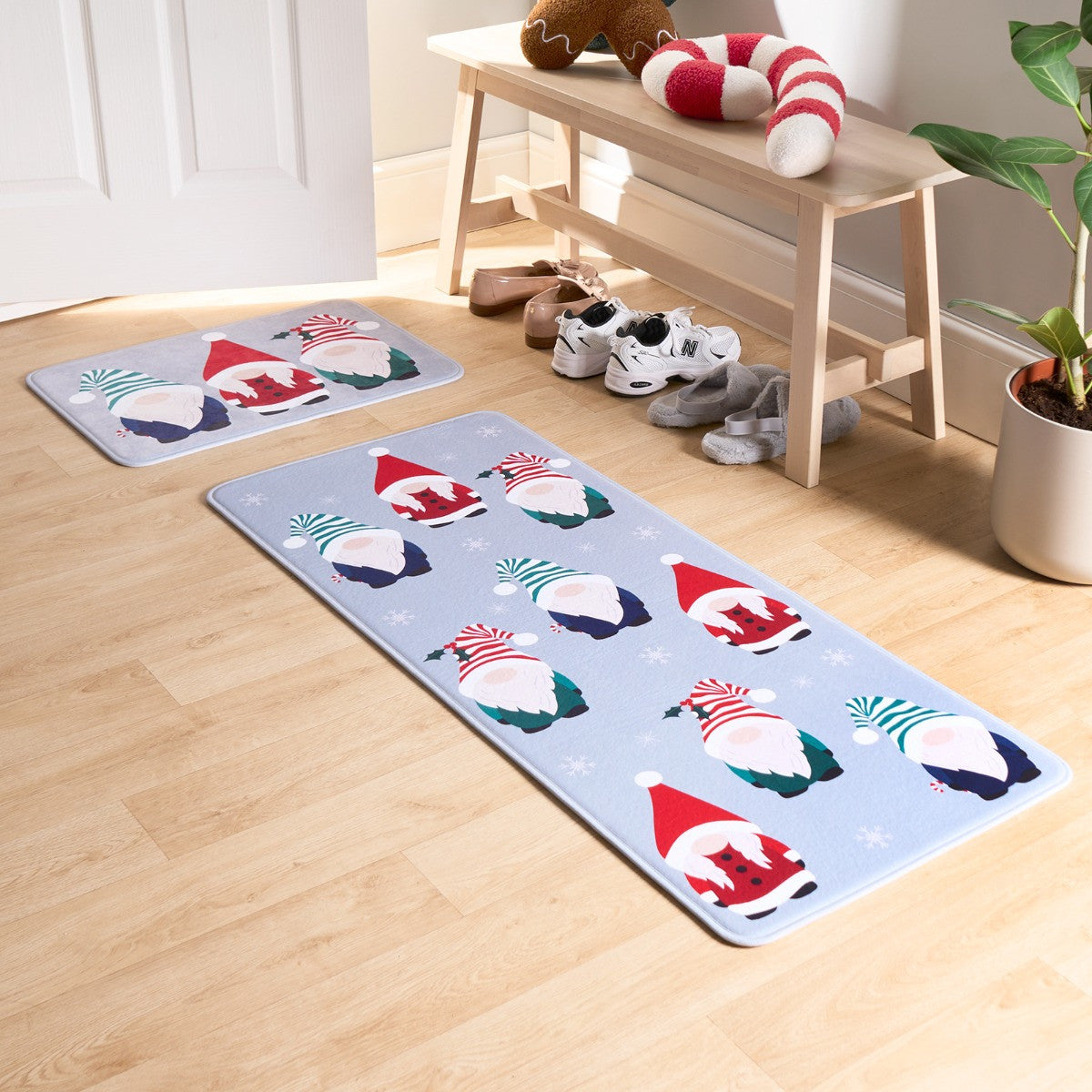 Washable Christmas Gonk Printed Runner - Grey 🇬🇧