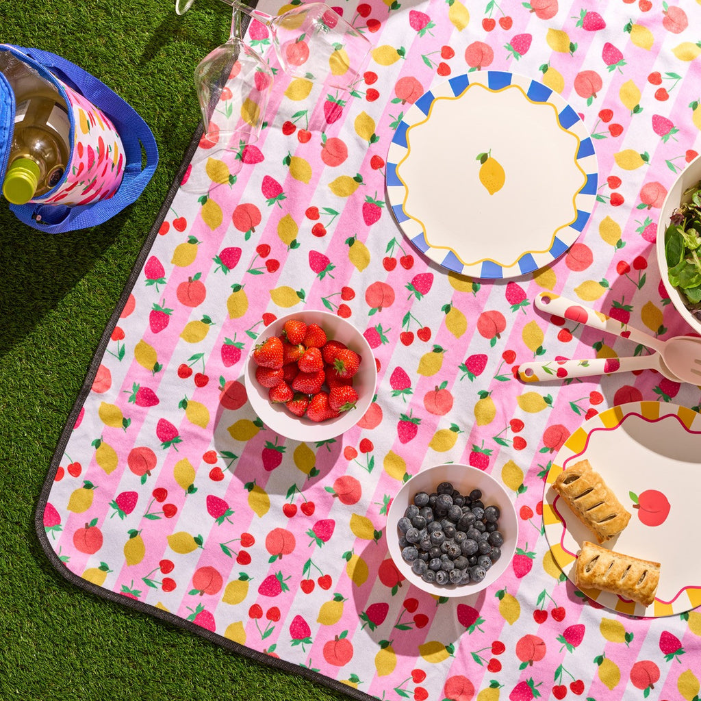 Fruit Print Picnic Blanket 🇬🇧