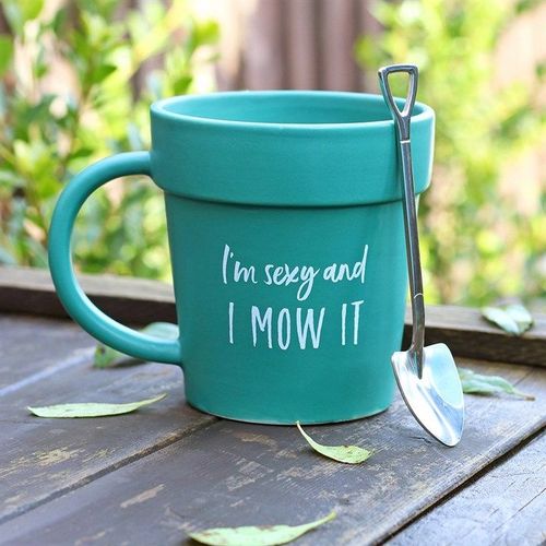 Sexy and I Mow It Pot Mug and Shovel Spoon 🇬🇧