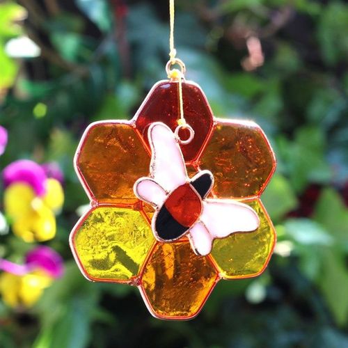 Bee and Honeycomb Suncatcher 🇬🇧