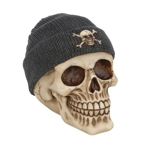 Skull Ornament with Beanie 🇬🇧